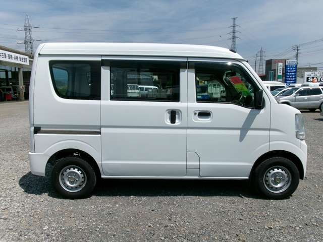 Nissan NV100 Clipper 6