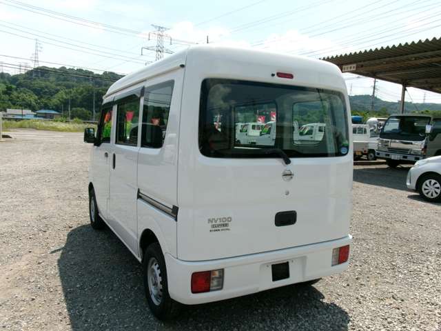 Nissan NV100 Clipper 8