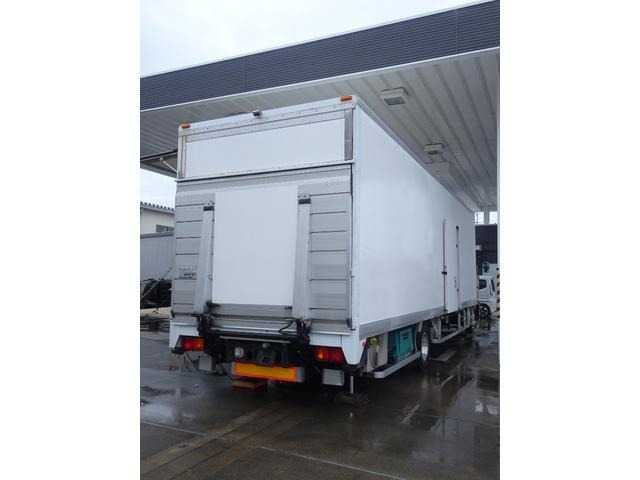 Hino Ranger 12