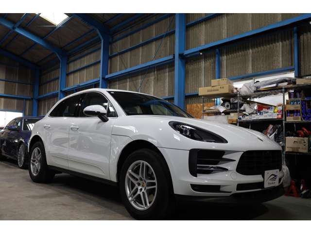 Porsche Macan 4