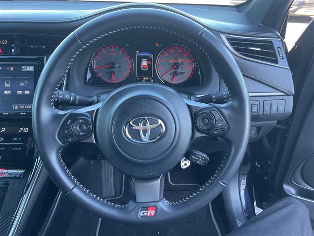Toyota Harrier 10