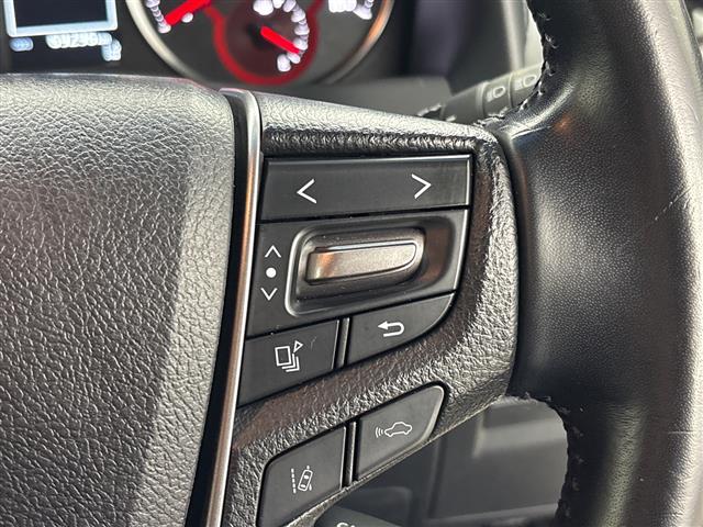 Toyota Alphard 11