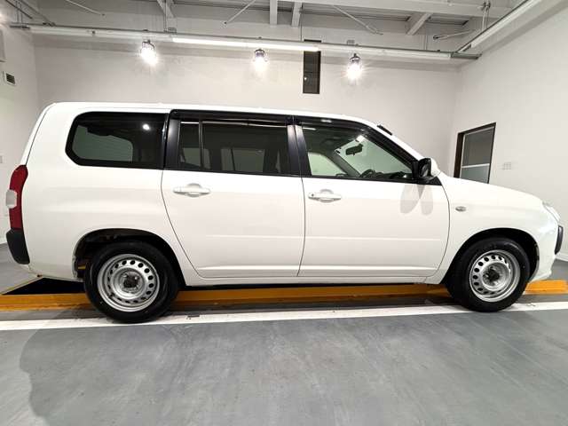 Toyota Probox Van 9