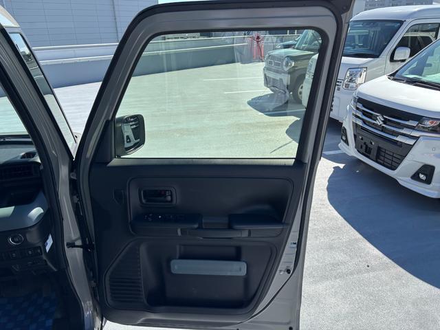 Suzuki Spacia Base 11