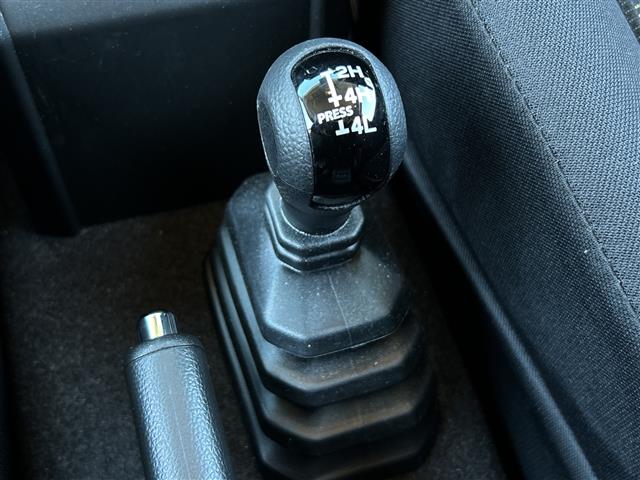 Suzuki Jimny 12