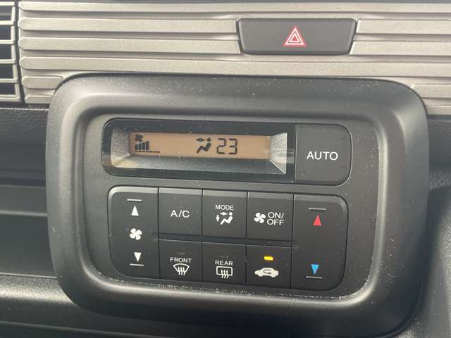 Honda N-VAN 9