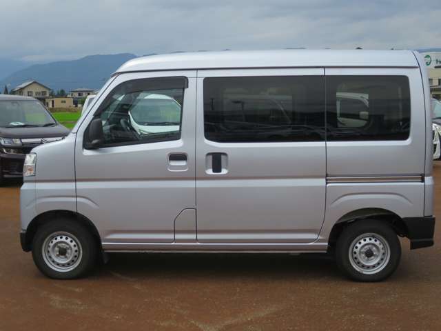 Daihatsu Hijet Cargo 5