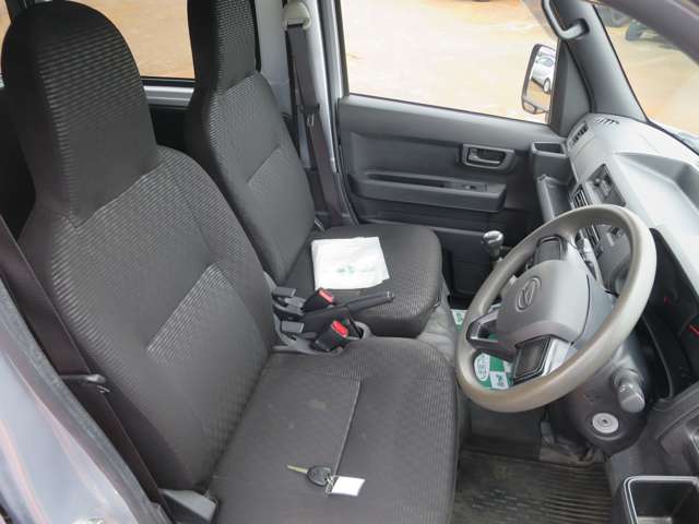 Daihatsu Hijet Cargo 10