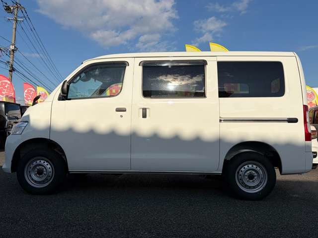 Toyota Town Ace Van 11