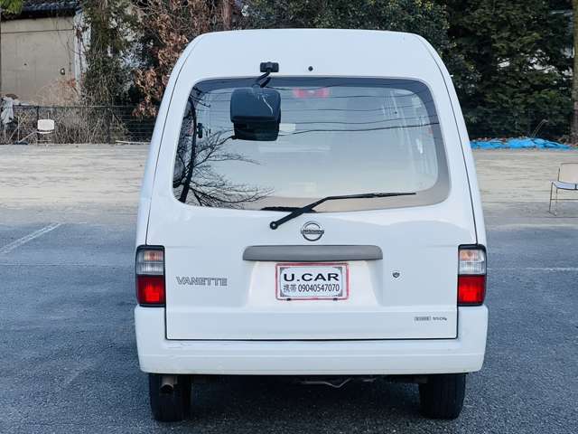 Nissan Vanette 3