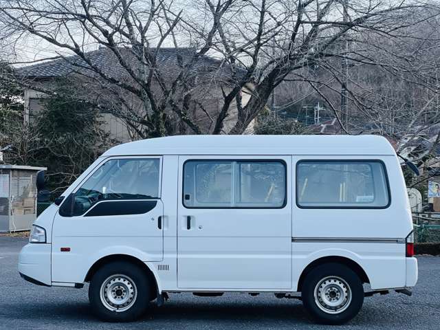 Nissan Vanette 5