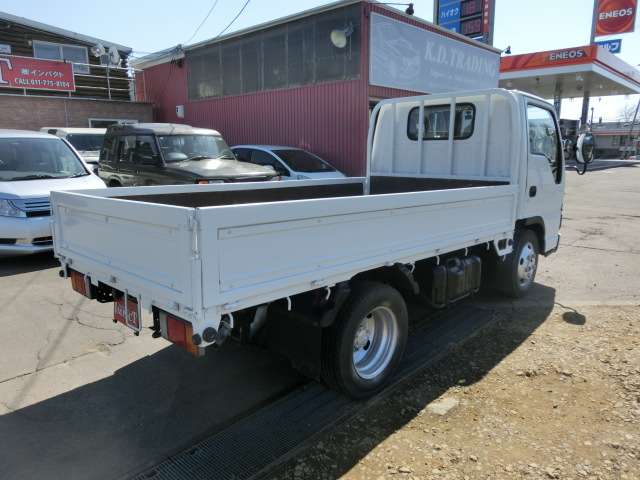 Isuzu Elf 6
