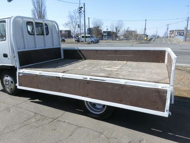Isuzu Elf 10