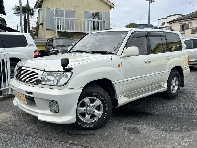 Toyota Land Cruiser 100 4