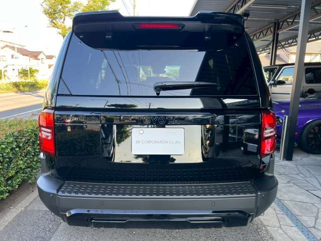 Toyota Land Cruiser 250 3