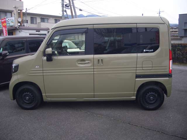 Honda N-VAN 12