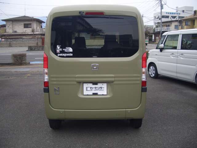 Honda N-VAN 8