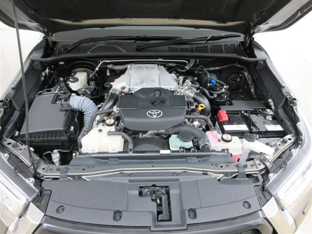 Toyota Hilux 9