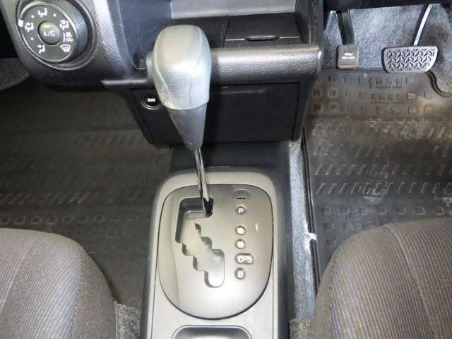 Toyota Probox Van 11