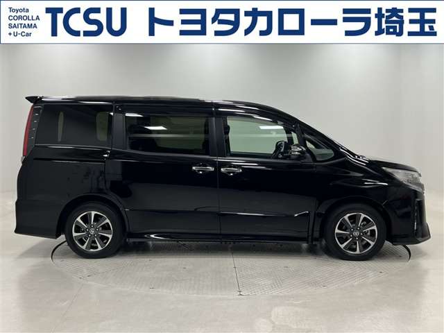 Toyota Noah 10
