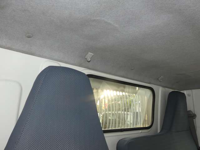 Mitsubishi Fuso Canter 12