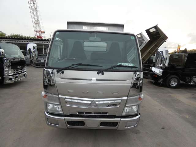 Mitsubishi Fuso Canter 4