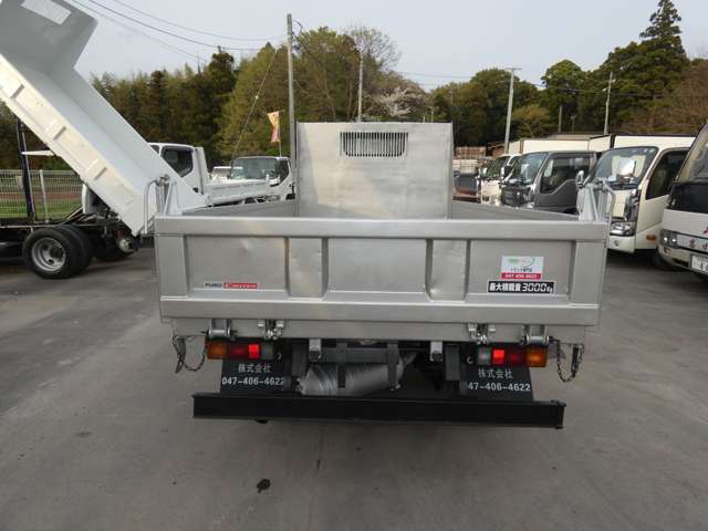 Mitsubishi Fuso Canter 8