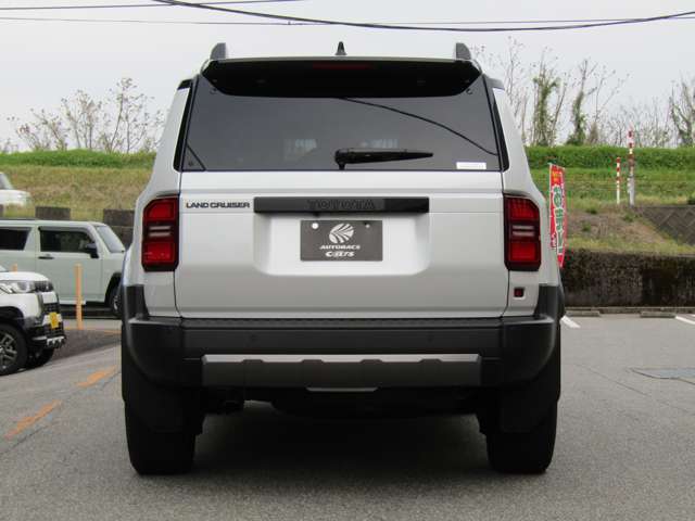 Toyota Land Cruiser 250 3