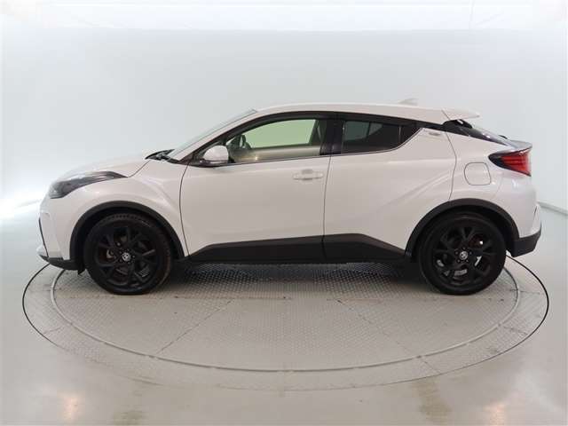 Toyota C-HR 3