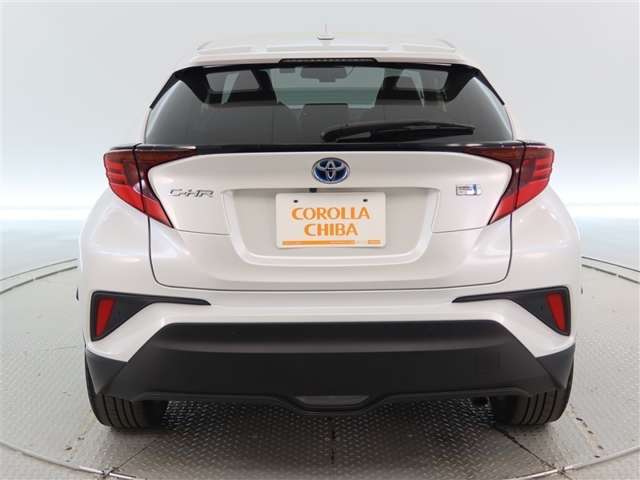 Toyota C-HR 4