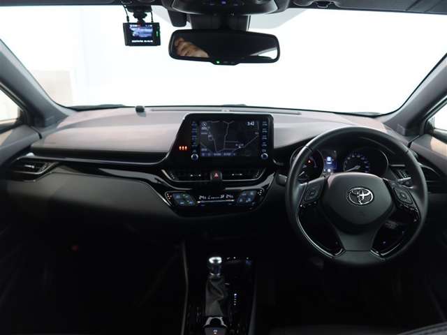 Toyota C-HR 8