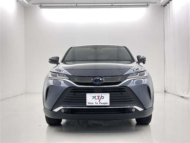 Toyota Harrier 4