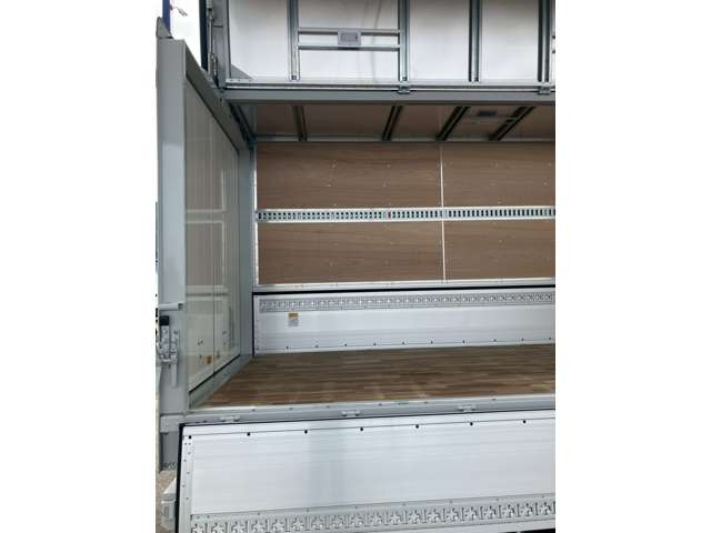 Mitsubishi Fuso Canter 6