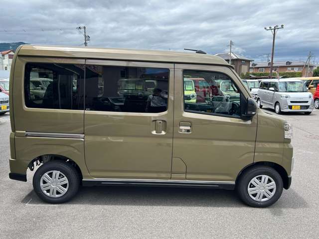 Daihatsu Atrai 11