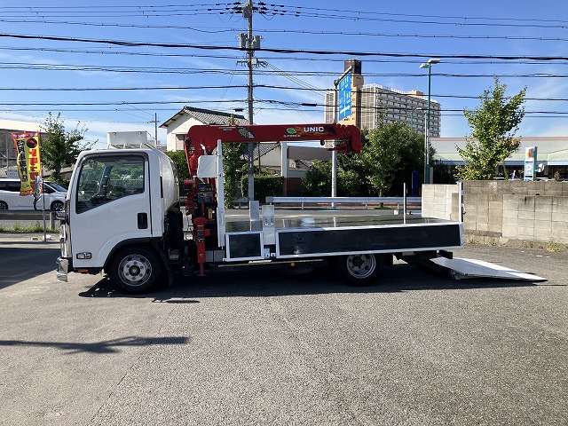 Isuzu Elf 11