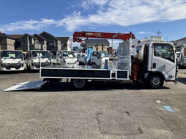 Isuzu Elf 12
