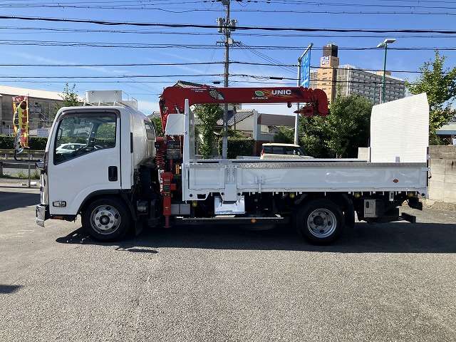 Isuzu Elf 4