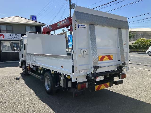 Isuzu Elf 6
