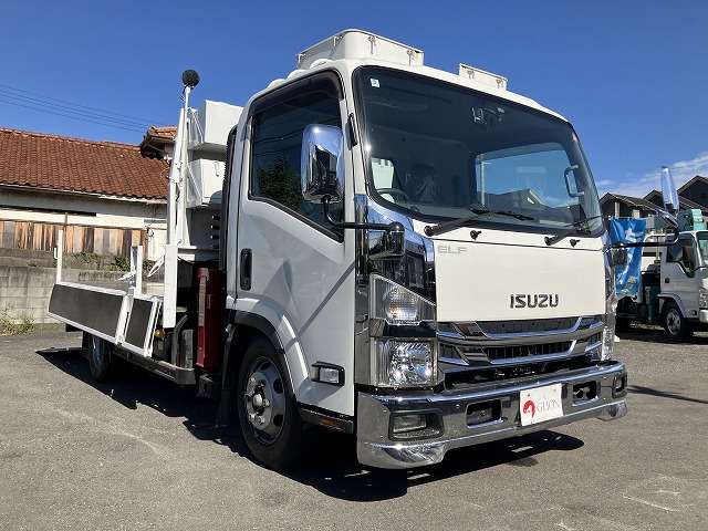 Isuzu Elf 10