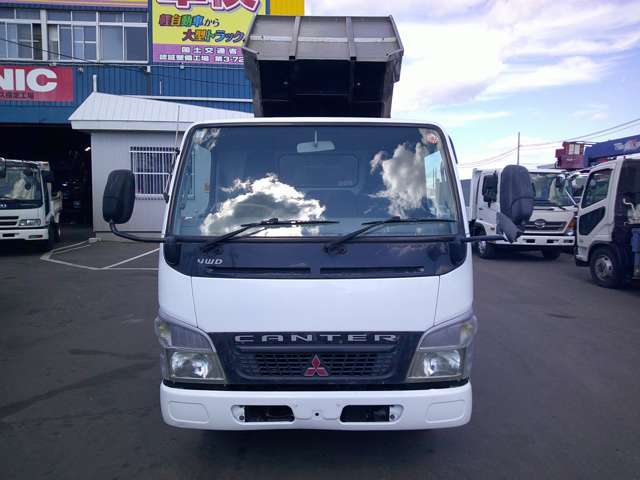 Mitsubishi Fuso Canter 2