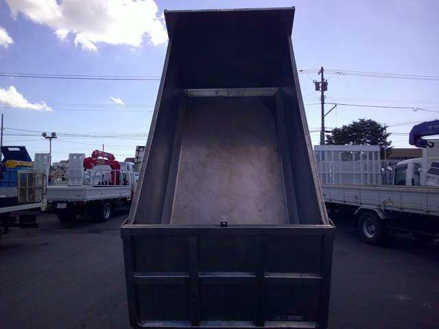 Mitsubishi Fuso Canter 6