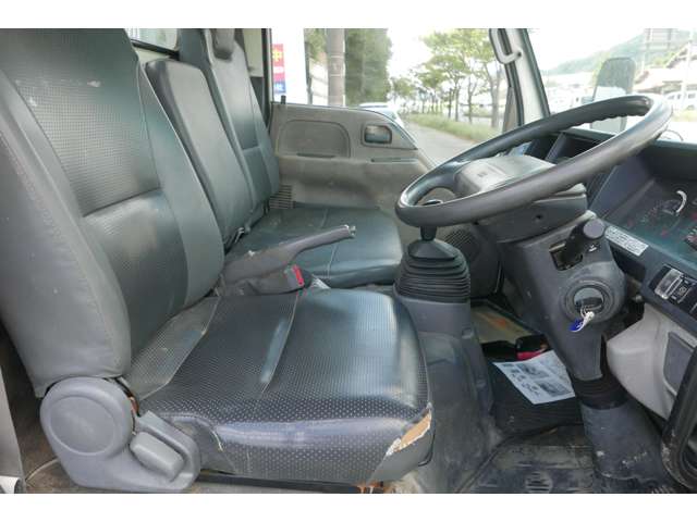 Isuzu Elf 10