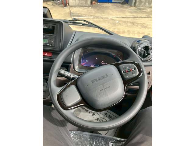 Mitsubishi Fuso Canter 2