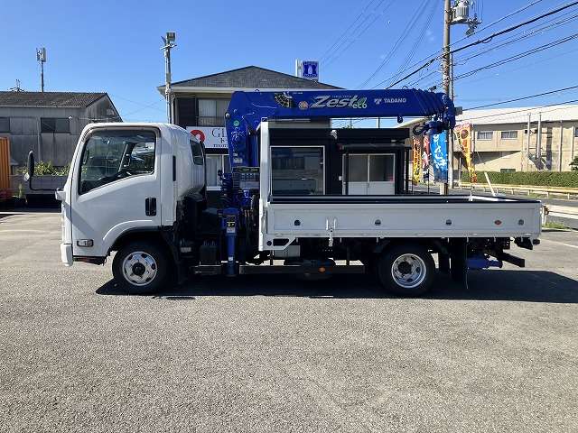 Isuzu Elf 4