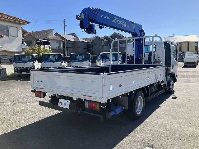 Isuzu Elf 8