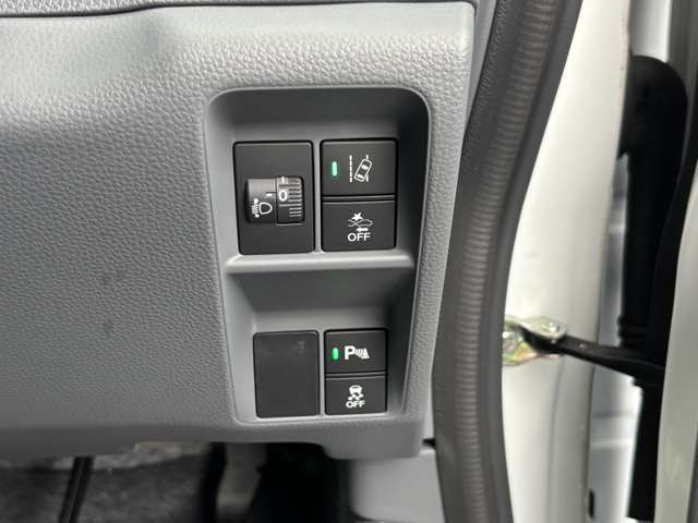 Honda N-VAN 12