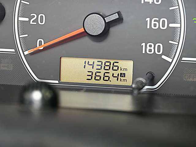 Nissan AD 7