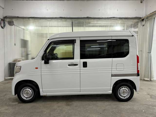 Honda N-VAN 8