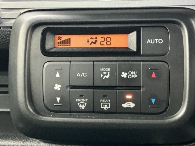 Honda N-VAN 11
