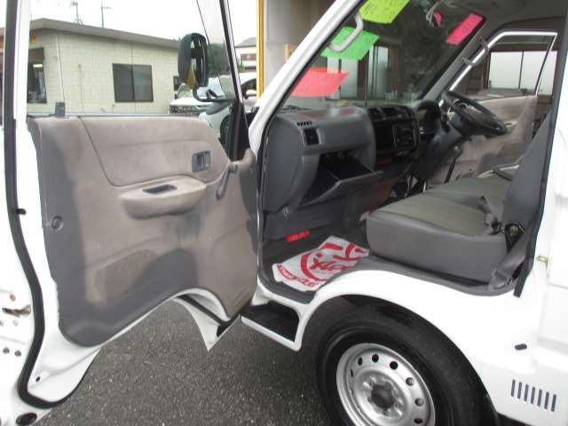 Mazda Bongo Truck 11